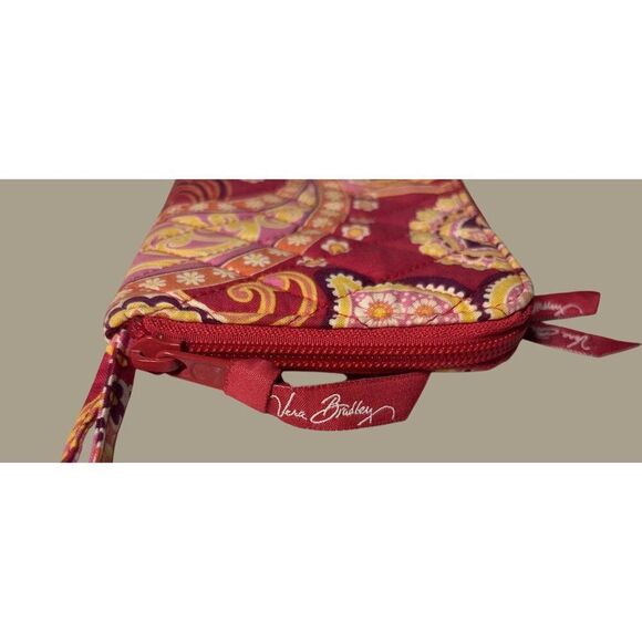 Vera Bradley Raspberry Fizz Quilted Wallet with Full-zip and 12 Pockets - Picture 4 of 10